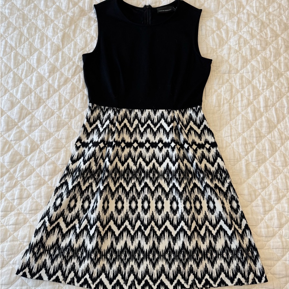 Black and White Sleeveless Dress